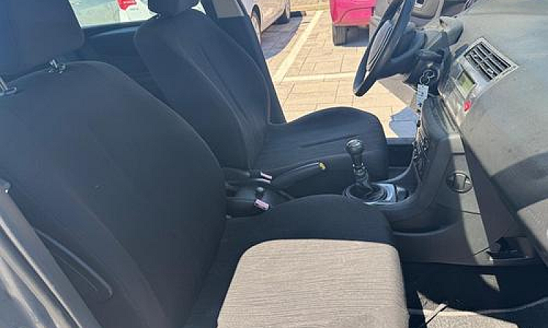 Citroen C4 1.4 Benz ...