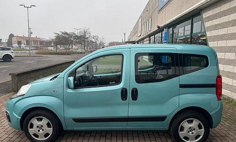 Fiat Qubo 1.3 Mjt 80...