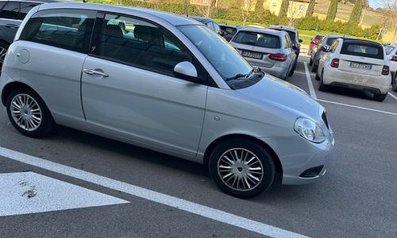 Lancia Ypsilon 2009 ...
