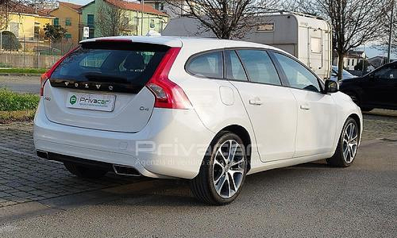 Volvo V60 D4 Geartro...