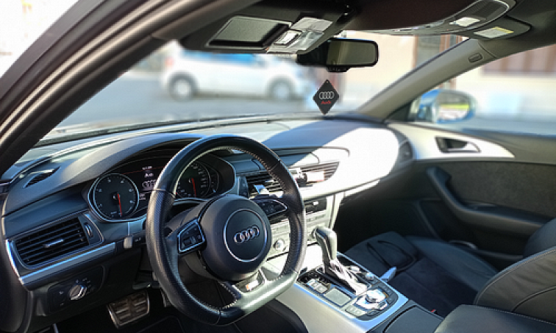 Audi A6 Avant...