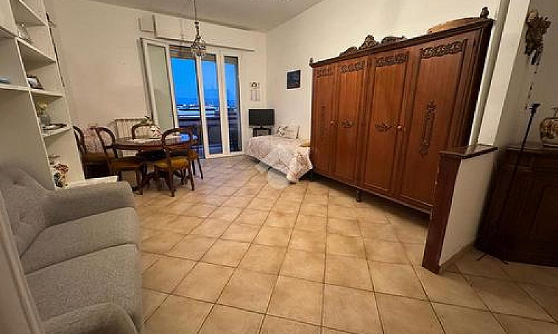 3 Locali A Scandicci...