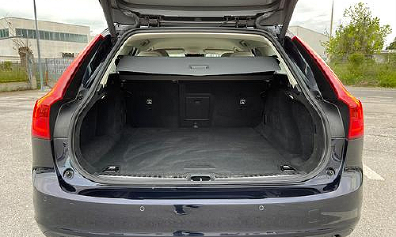 Volvo V90 (2016-->) ...