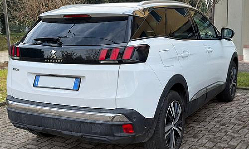 Peugeot 3008 1.5 130...