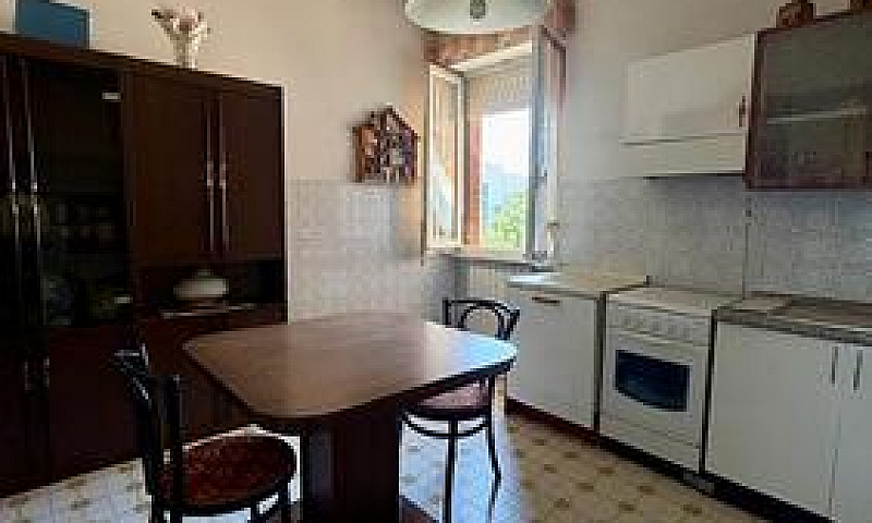 Appartamento In Zona...