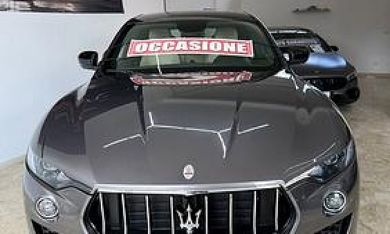 Maserati Levante Gra...