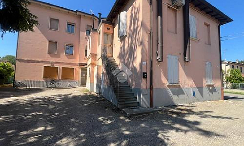 Palazzina A Budrio...