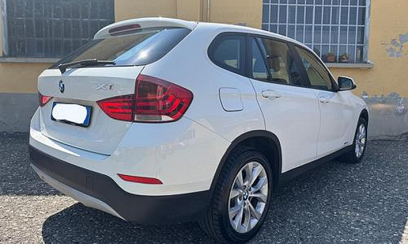 Bmw X1 Super Black F...