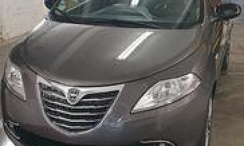 Lancia Y - 2012 Full...