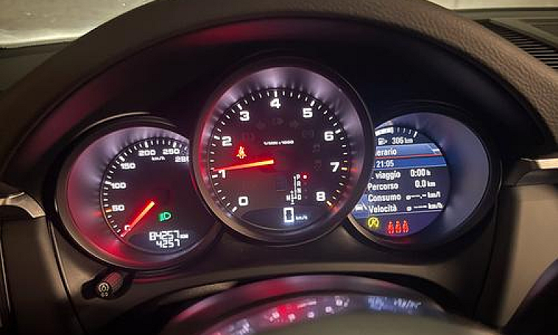 Porsche Macan Con Ga...