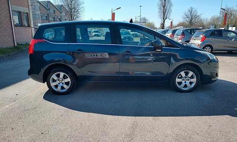 Peugeot 5008 1.6 Hdi...