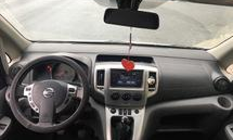 Nissan Evalia...