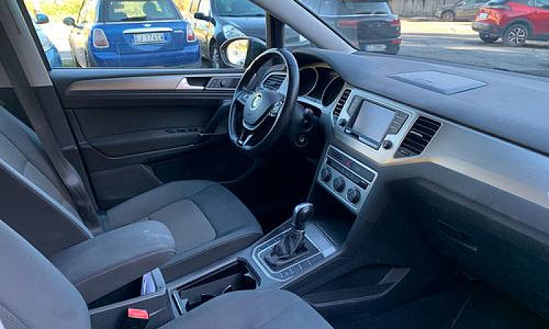Volkswagen Golf Spor...