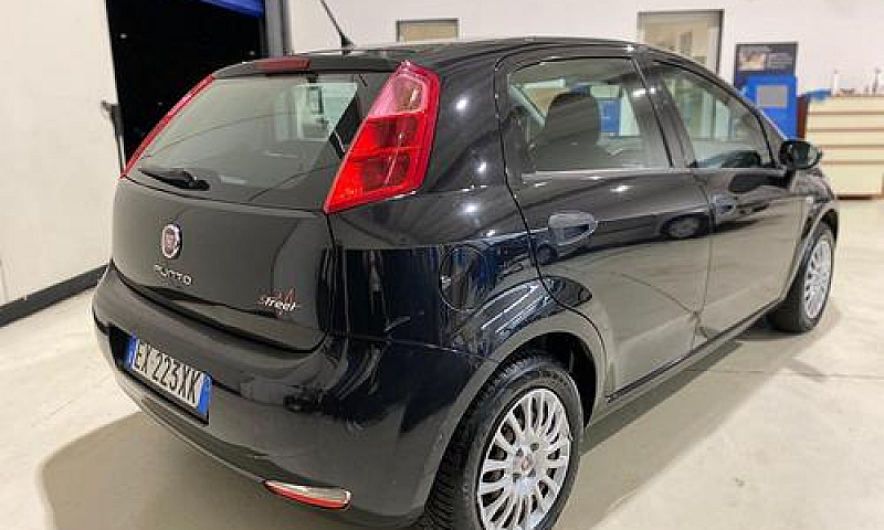 Fiat Punto 1.4 S&S 8...
