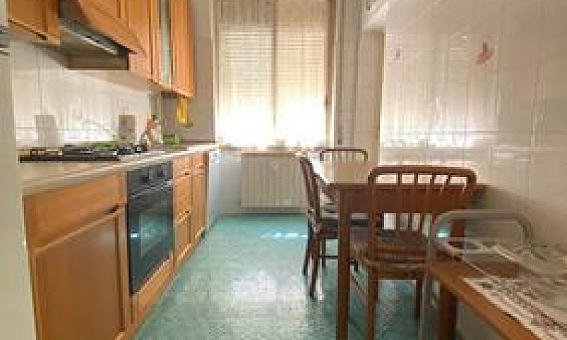 Tre Locali + Servizi...