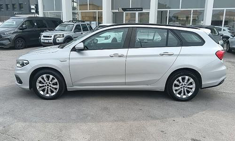 Fiat Tipo (2015-->) ...