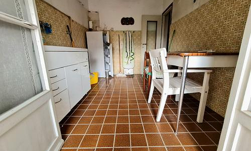 Appartamento Di Tre ...