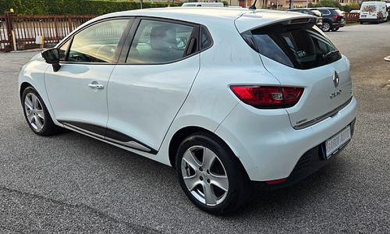 Renault Clio 1.5 Dci...