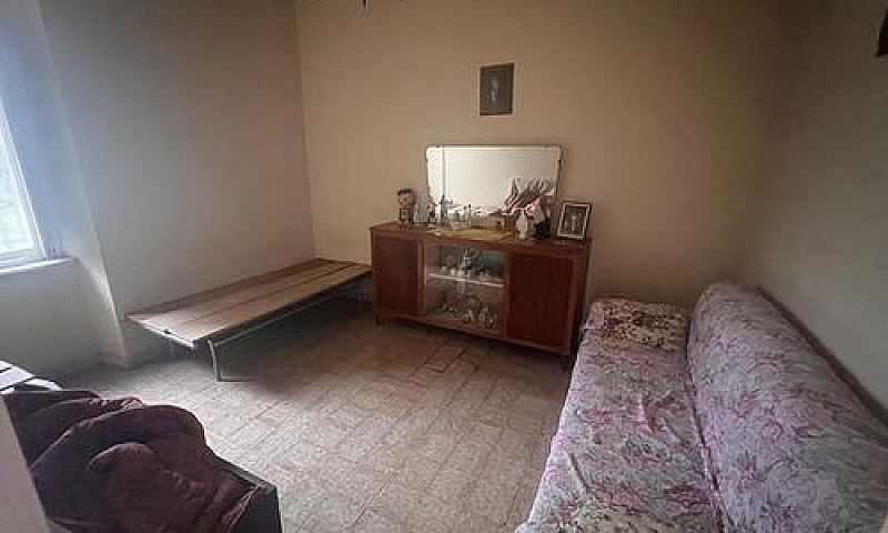 Casa Con Ampio Giard...