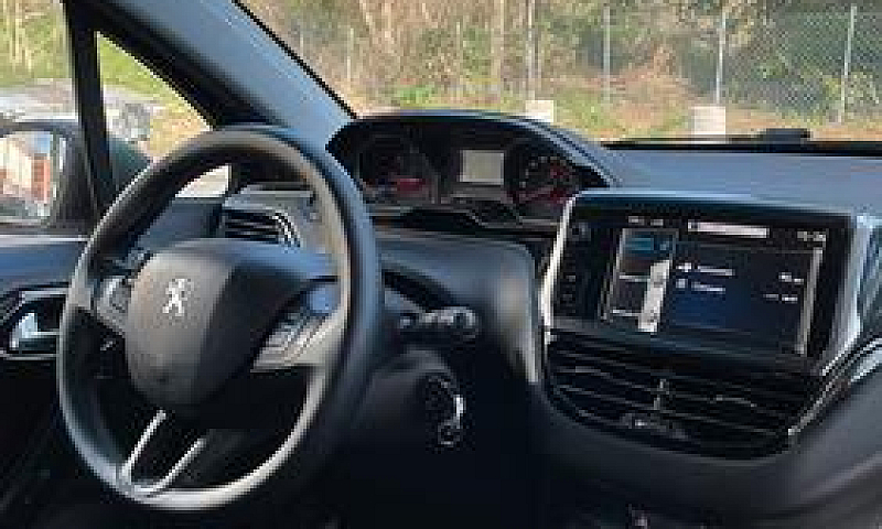 Peugeot 208 1.0 Vti ...