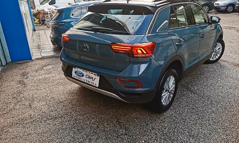 Volkswagen T-Roc 1.0...