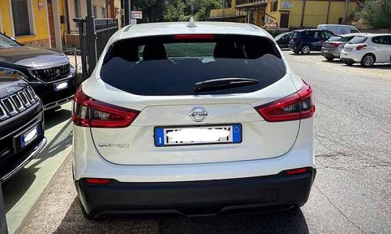 Nissan Qashqai 1.5 D...