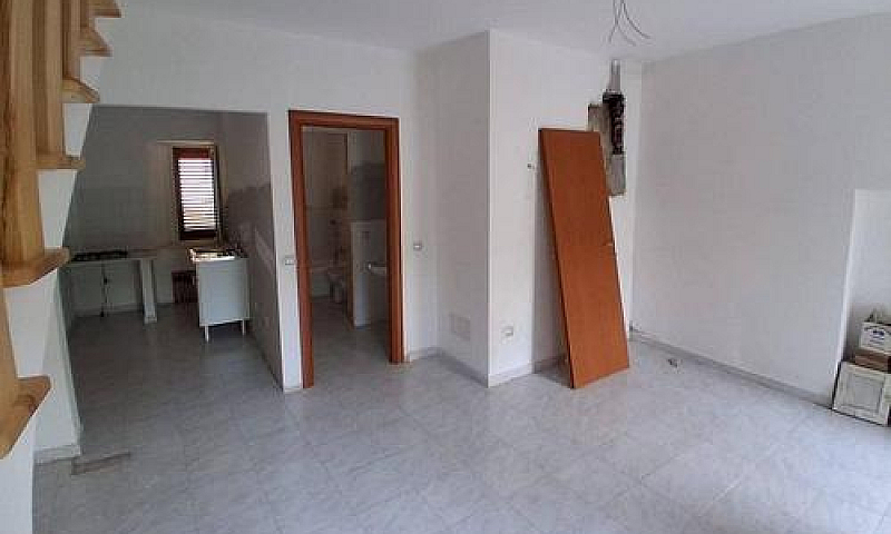 Appartamento Via Lus...
