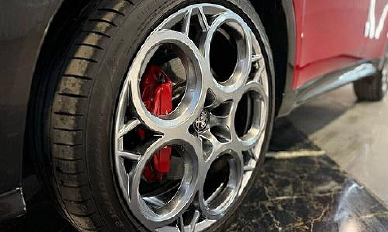 Alfa Romeo Tonale 1....