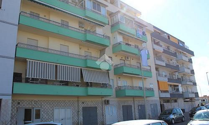 3 Locali A Margherit...