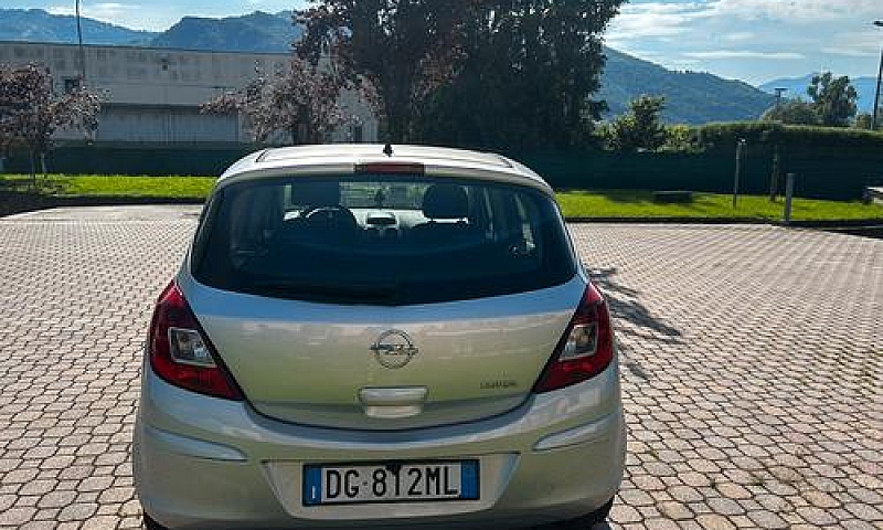 Opel Corsa Neopatent...