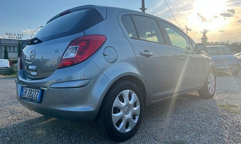 Opel Corsa 1.2 85Cv ...