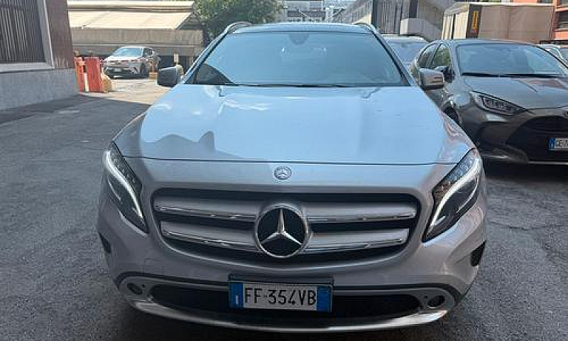 Mercedes-Benz Gla 20...