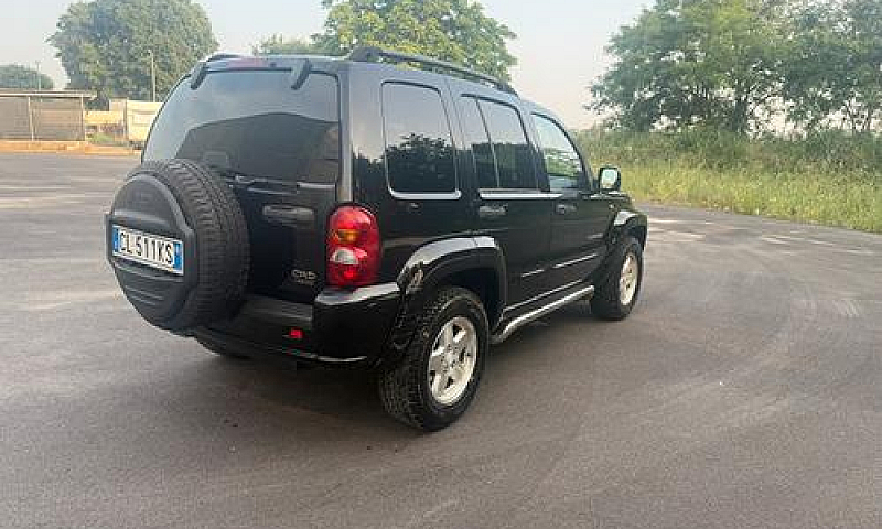 Jeep Cherokee 2.5 Cr...
