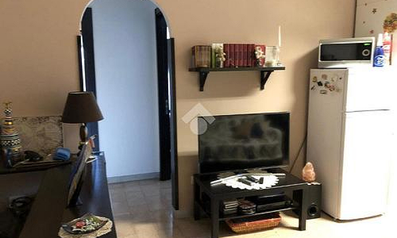 2 Locali A Rende...