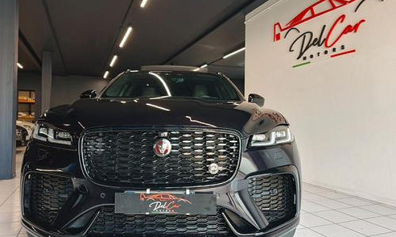 Jaguar F-Pace 5.0 V8...