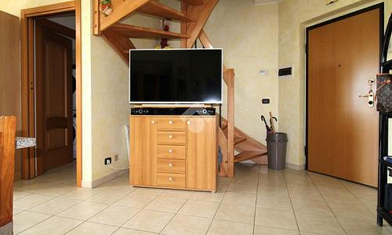 4 Locali A Campodipi...