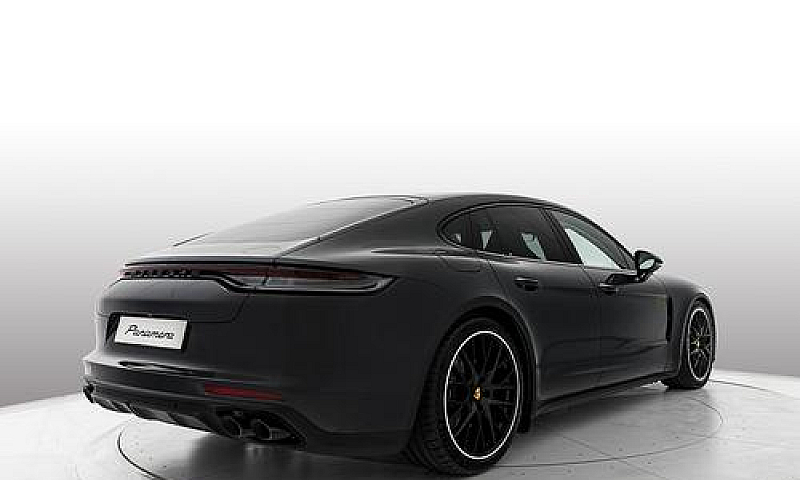 Porsche Panamera 2.9...