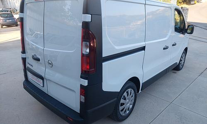Opel Vivaro Furgone ...