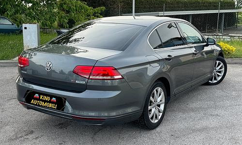 Volkswagen Passat 1....