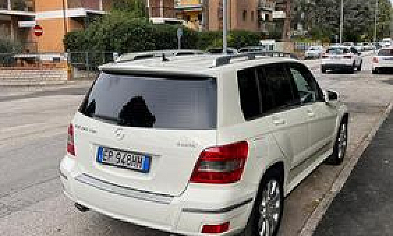Mercedes-Benz 220 4M...