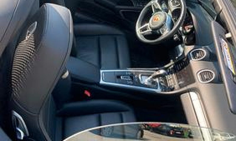 Porsche Boxster 718 ...