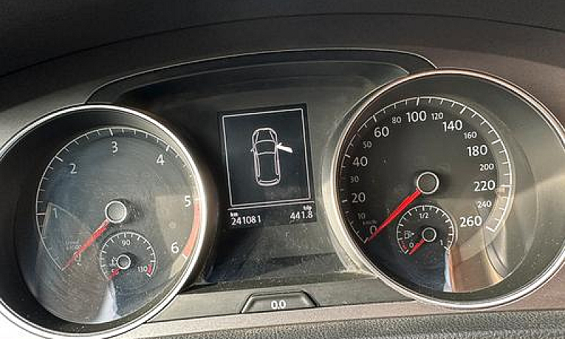 Volkswagen Golf 7...