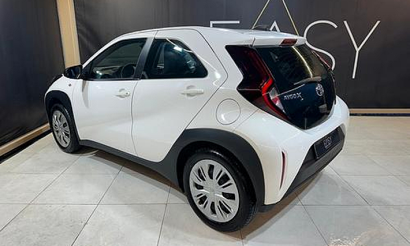 Toyota Aygo X 1.0 Lo...