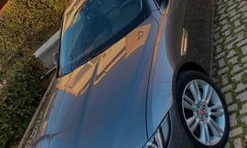 Jaguar Xe 2.0D Turbo...