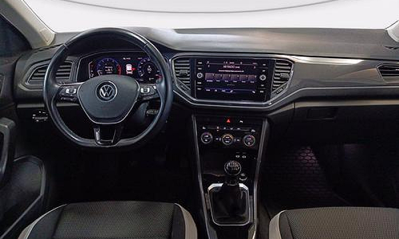 Volkswagen T-Roc 1.5...