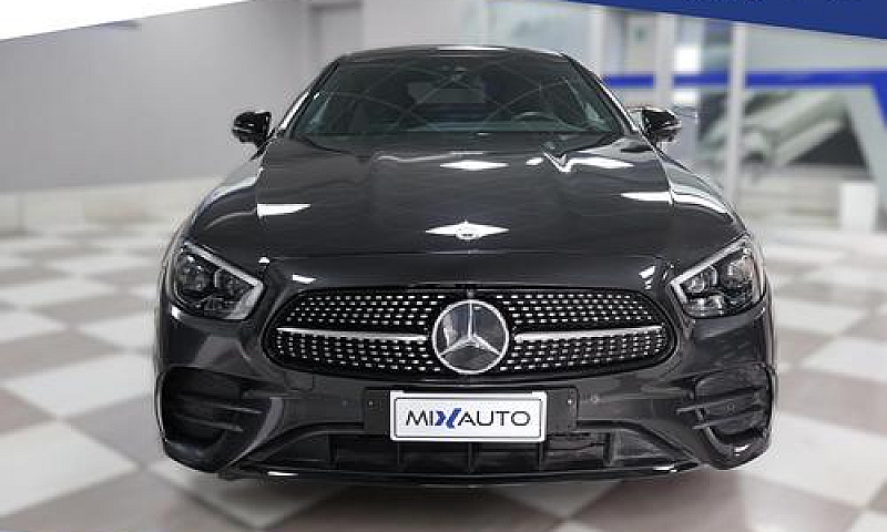 Mercedes E 220 Coupe...