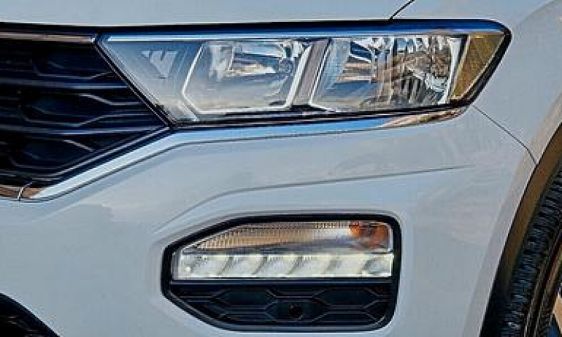 Volkswagen T-Roc 1.6...