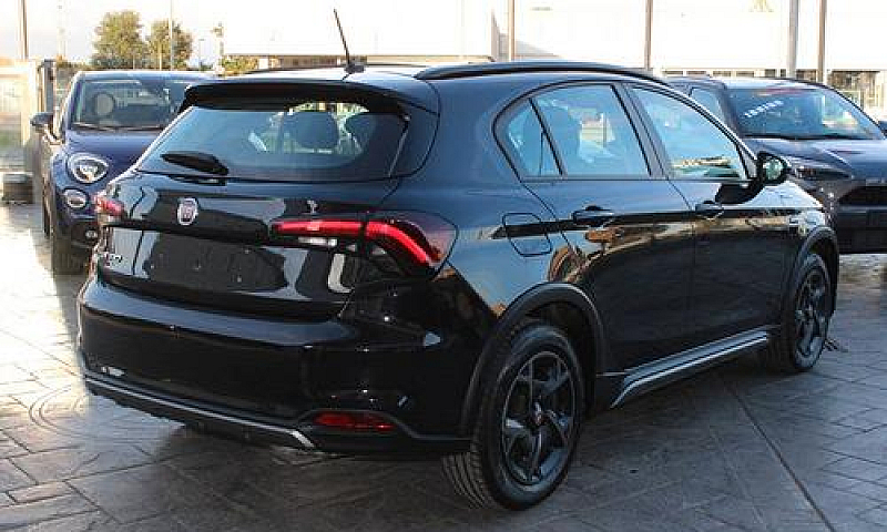 Fiat Tipo 1.0 Cross ...