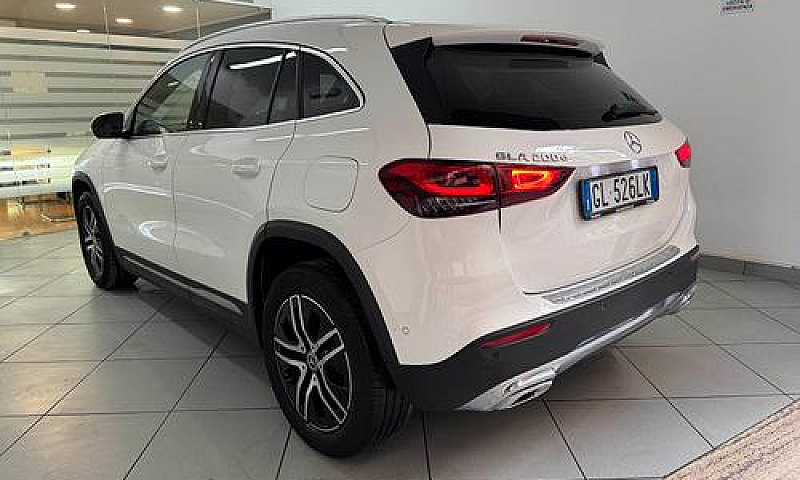 Mercedes-Benz Gla 20...