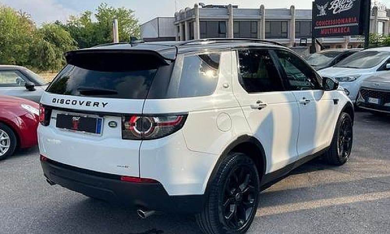 Land Rover Discovery...